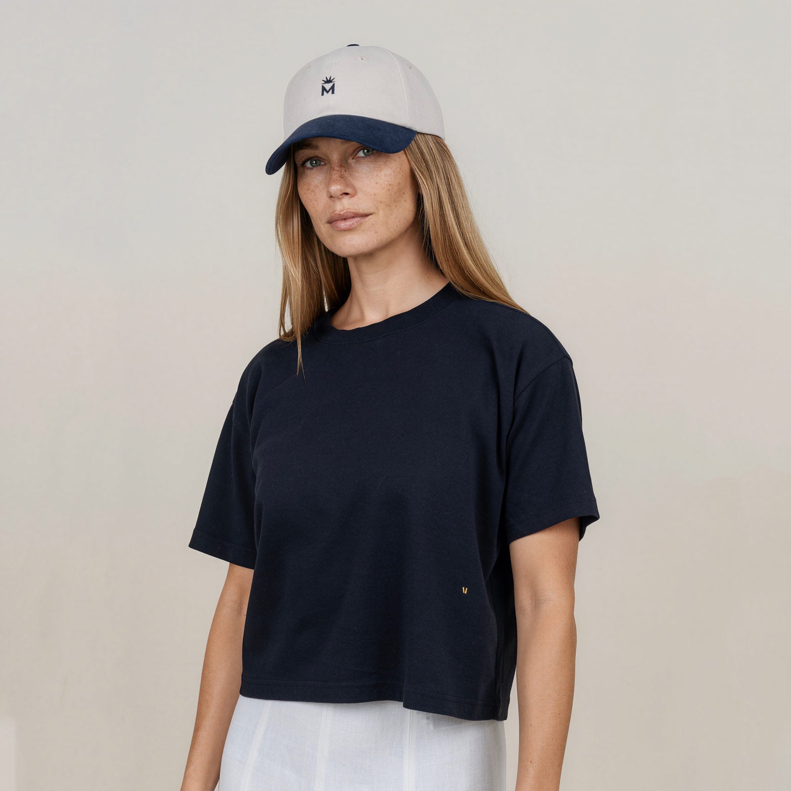 MANGOLA-Baseball-Cap_woman_beige-blue_front #color_beige