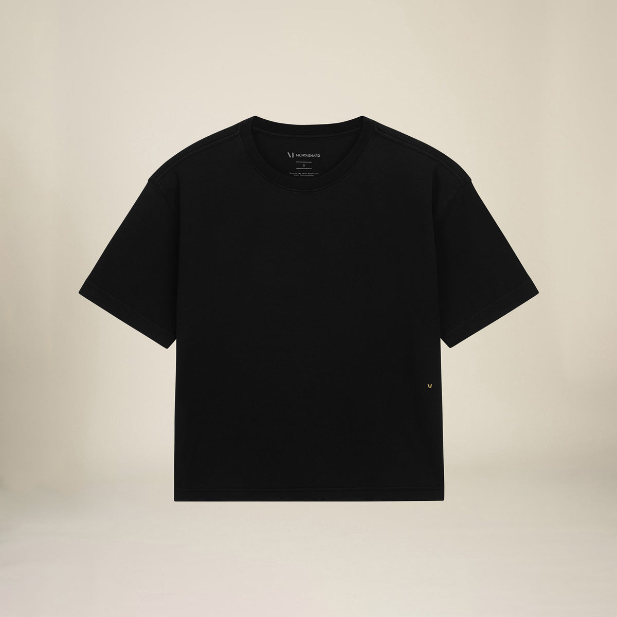 MANGOLA-T-Shirt-Cropped_black_front2 #color_black