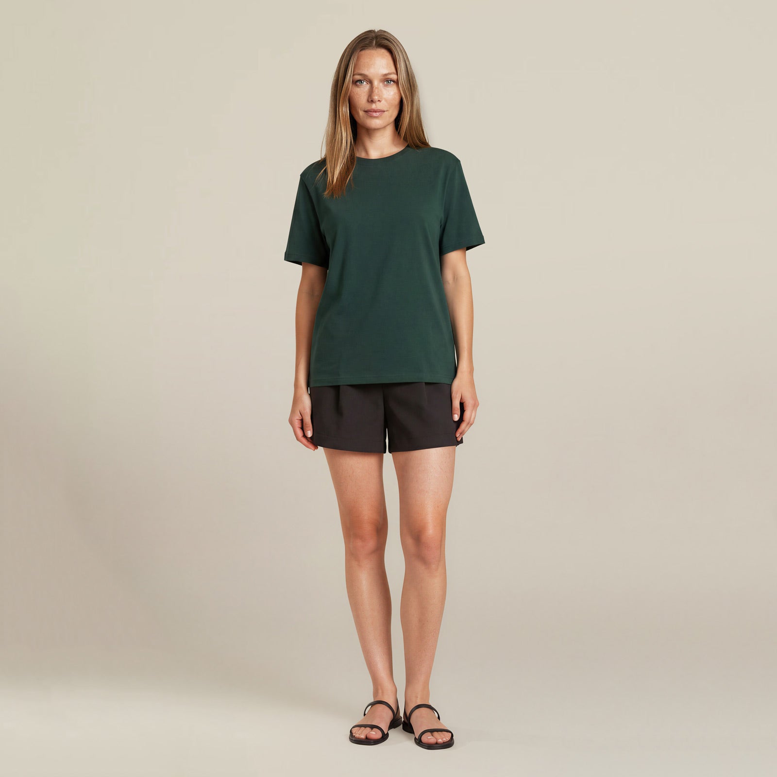 MANGOLA-T-Shirt-Relaxed_woman_dark-green_front-full #color_dark green