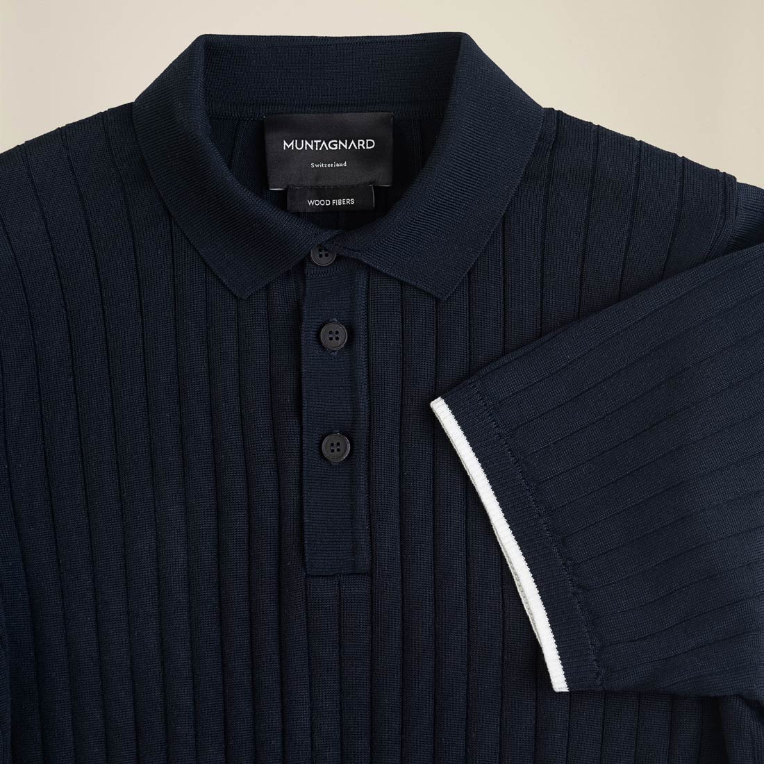 LEGNA-Knit-Polo-Ribbed_Muntagnard_free_Dark-Blue_detail