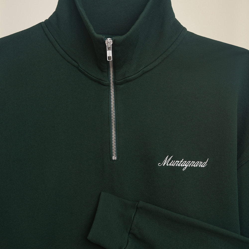 MANGOLA-Half-Zip-Sweatshirt_dark-green_front-detail #color_dark green