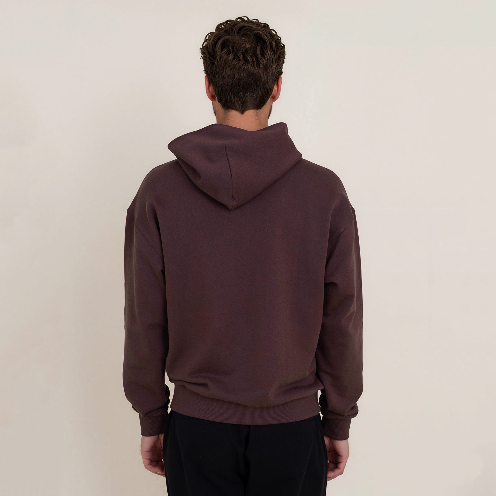 MANGOLA-Hoodie-Relaxed_man_bordeaux_back #color_bordeaux