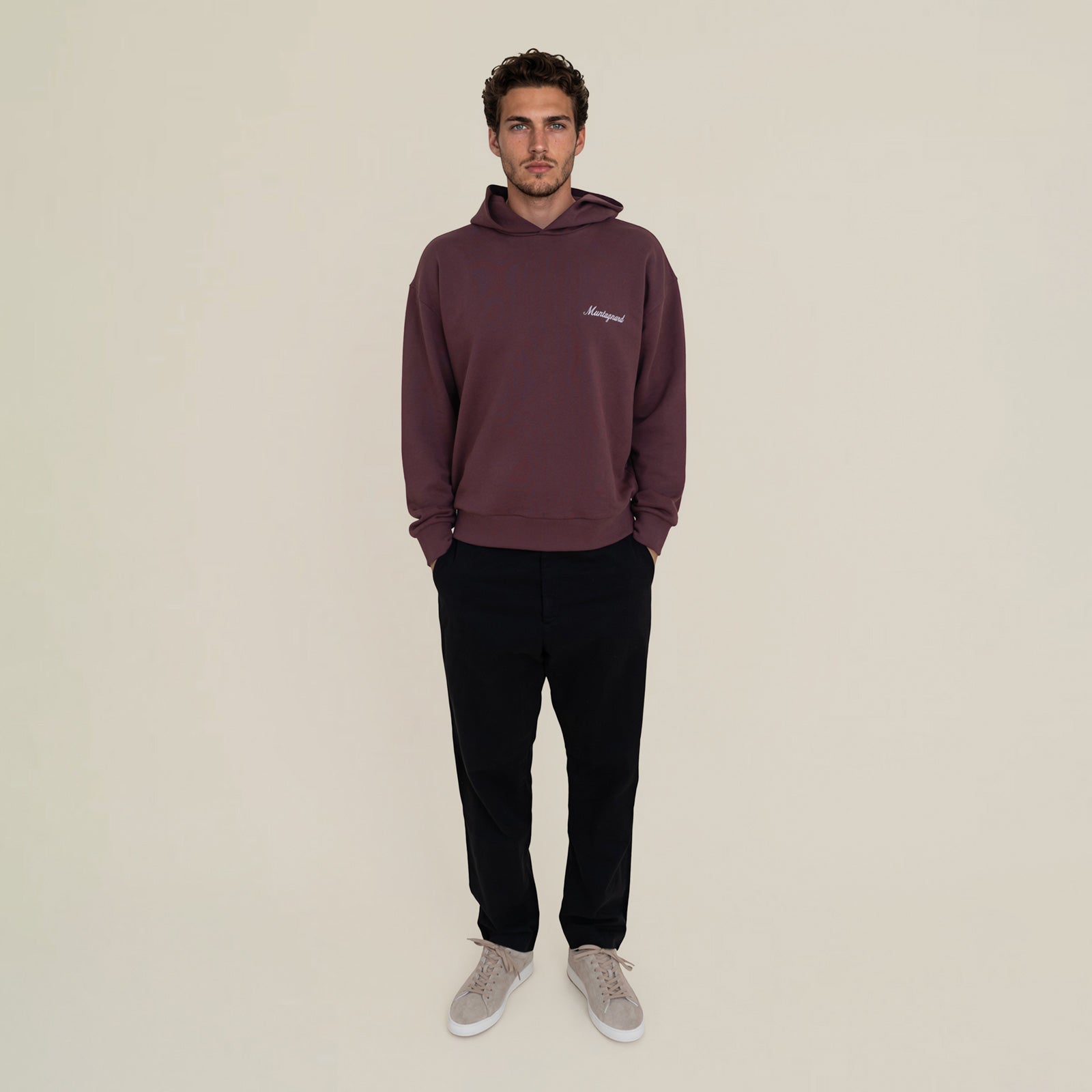 MANGOLA-Hoodie-Relaxed_man_bordeaux_front-full #color_bordeaux