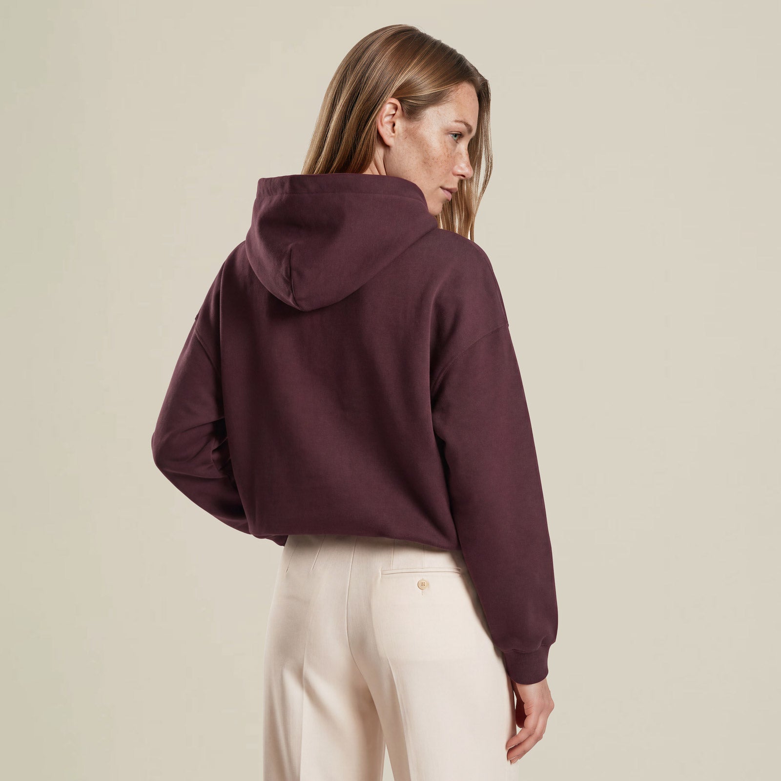 MANGOLA-Hoodie-Relaxed_woman_bordeaux_back #color_bordeaux