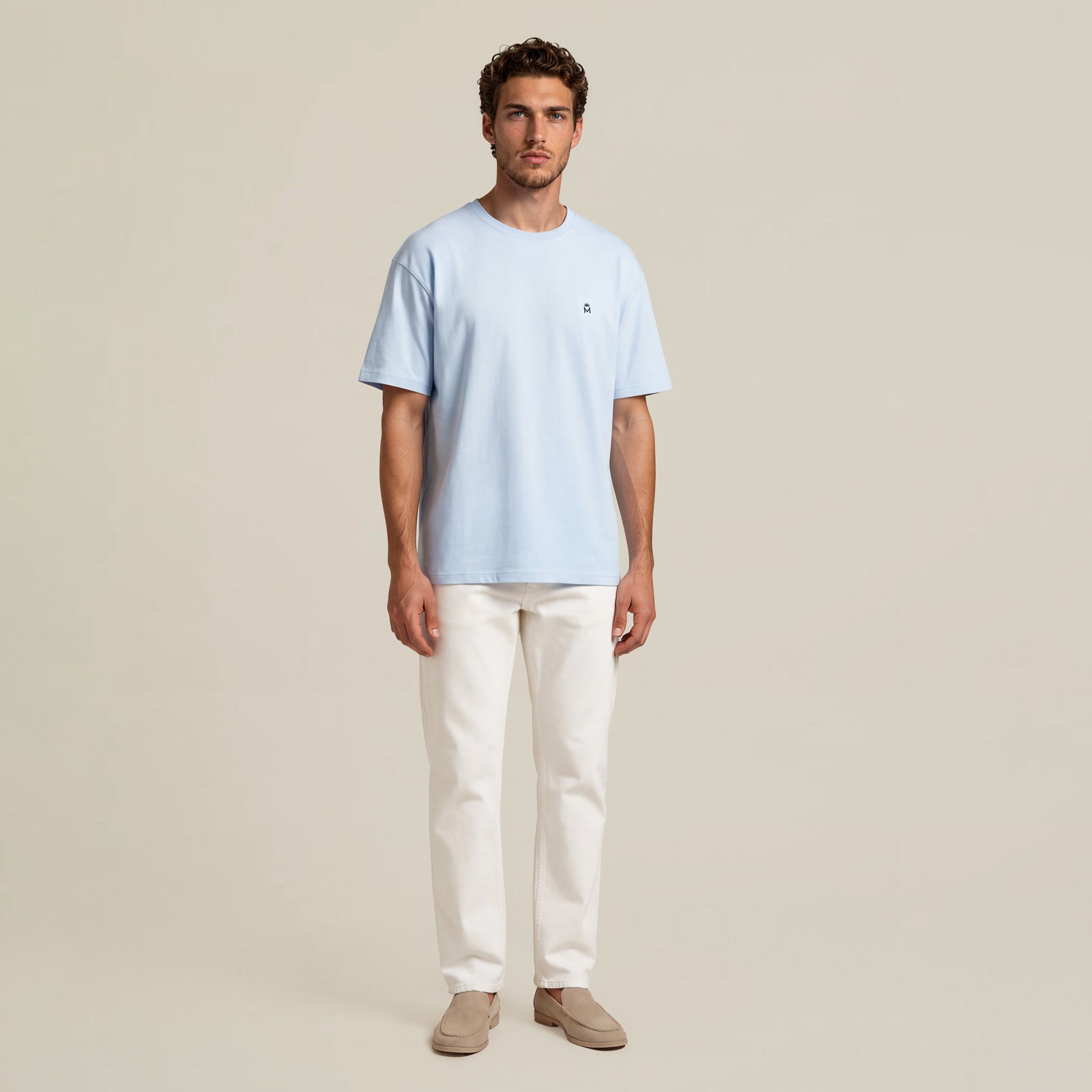 MANGO MANGOLA-T-Shirt-Relaxed_man_light-blue_front #color_light blueLA-T-Shirt-Relaxed_man_light-blue_front-full #color_light blue