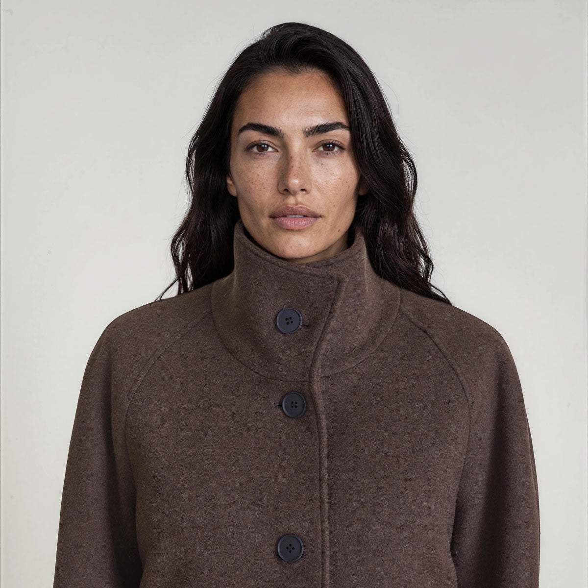 LANA-Raglan-Coat_woman_dark-brown_front-detail #color_dark brown